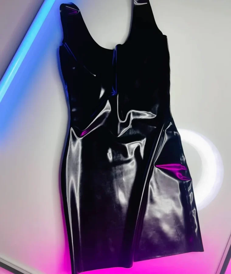 Латексное платье Backless
